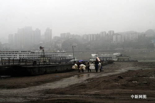 荆楚大地抗洪一线，石首水位稳步下降，好消息不断传来